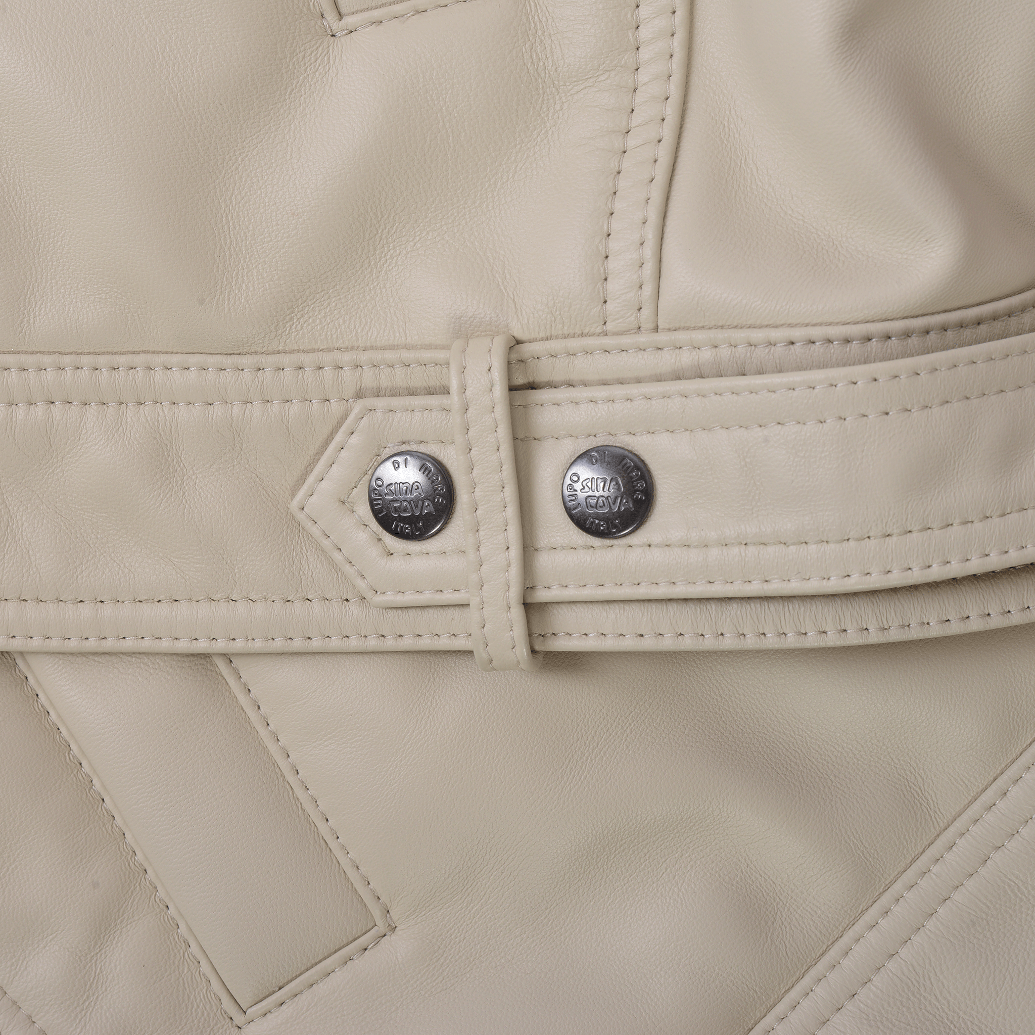 フード付きレザージャケット 25223910