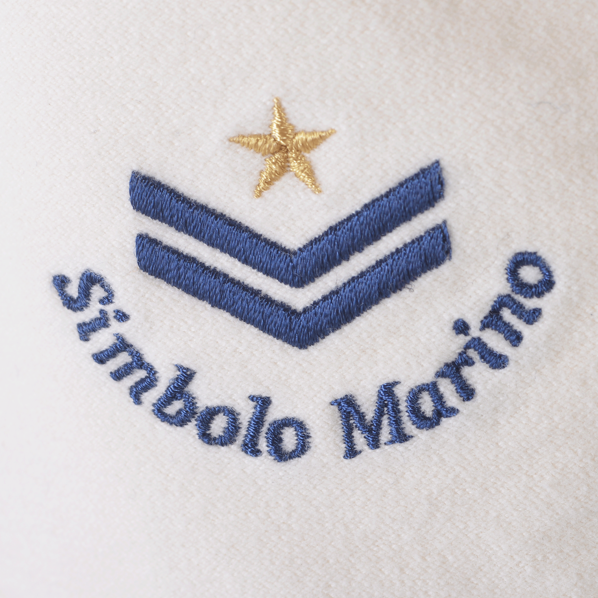 ノータックテーパードパンツ 25215010