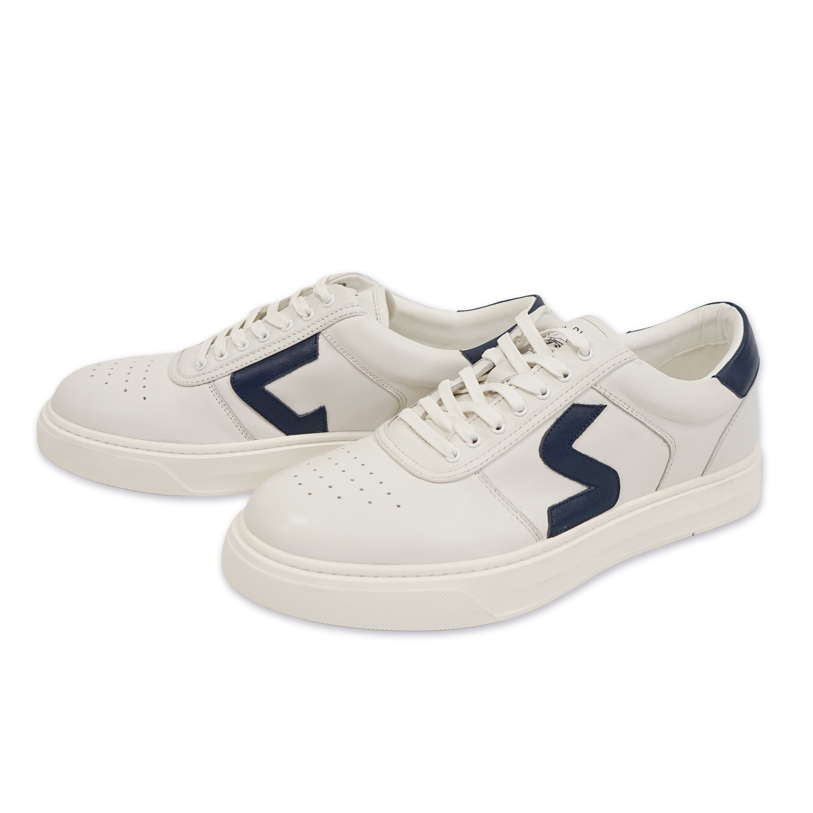 スニーカー 26176400