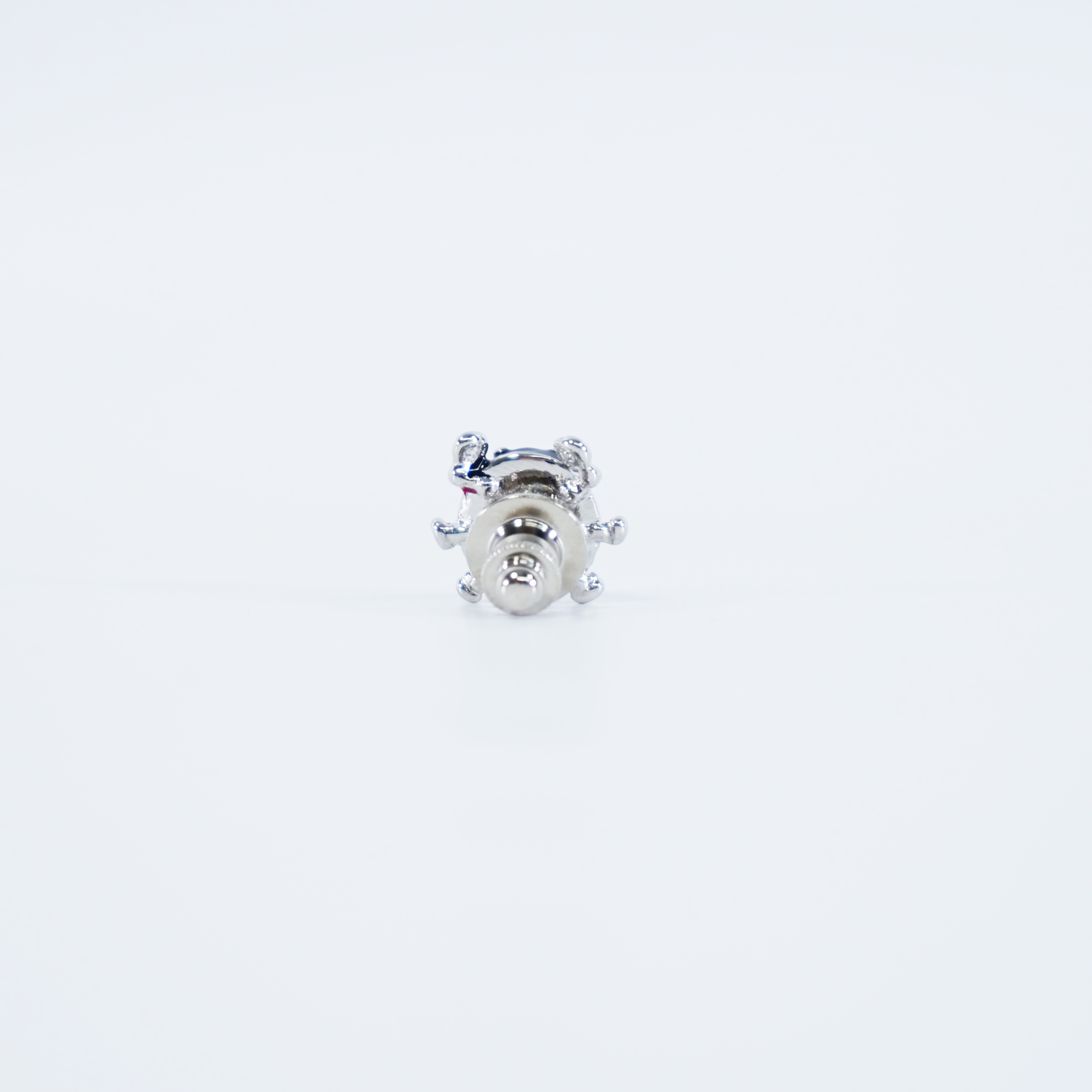 Ladybug lapel pin 57001650