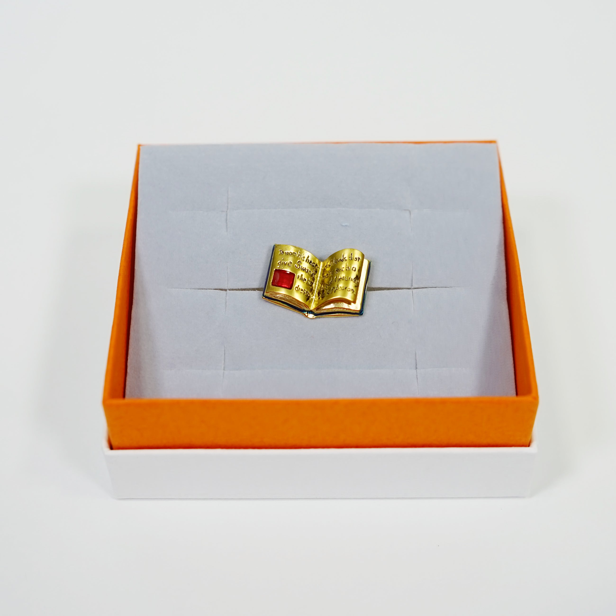 ラペルピン ブック 57002560