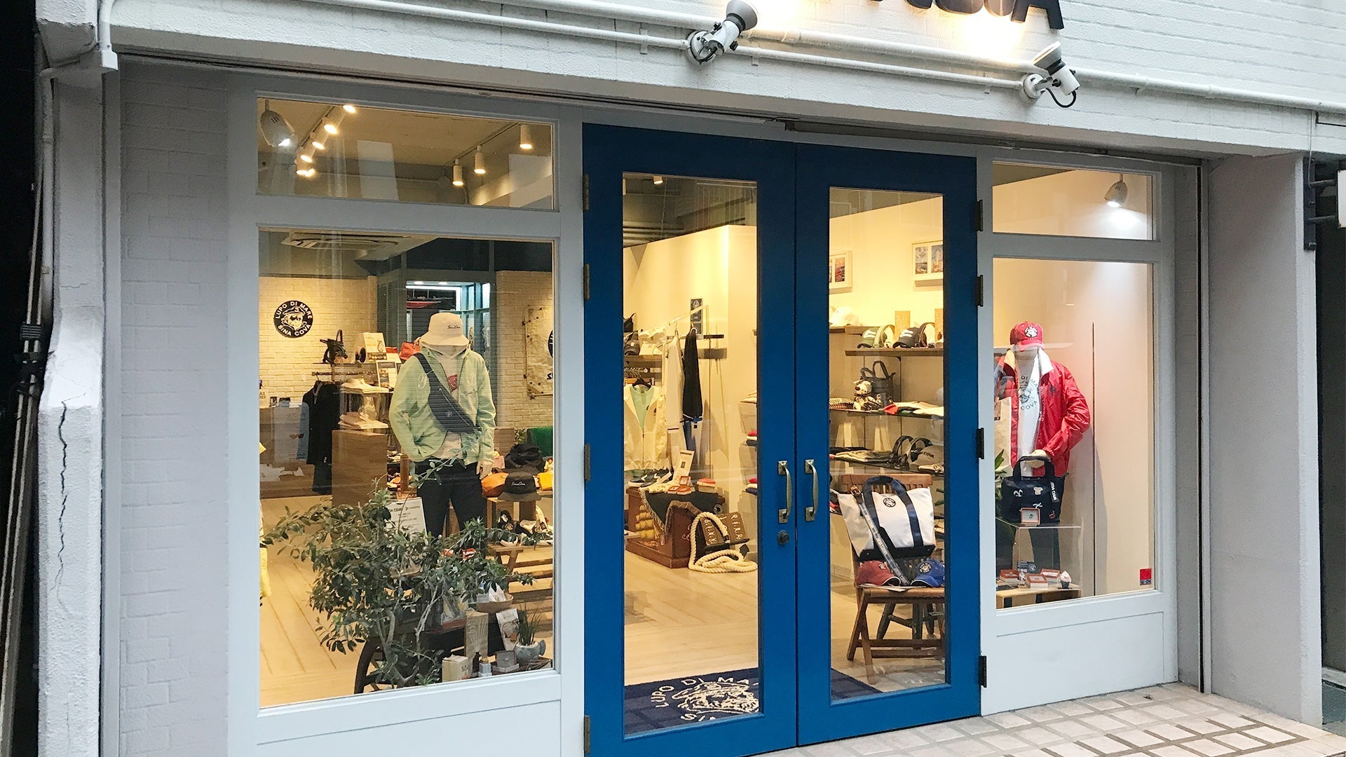 SINA COVA（シナコバ）堀江店