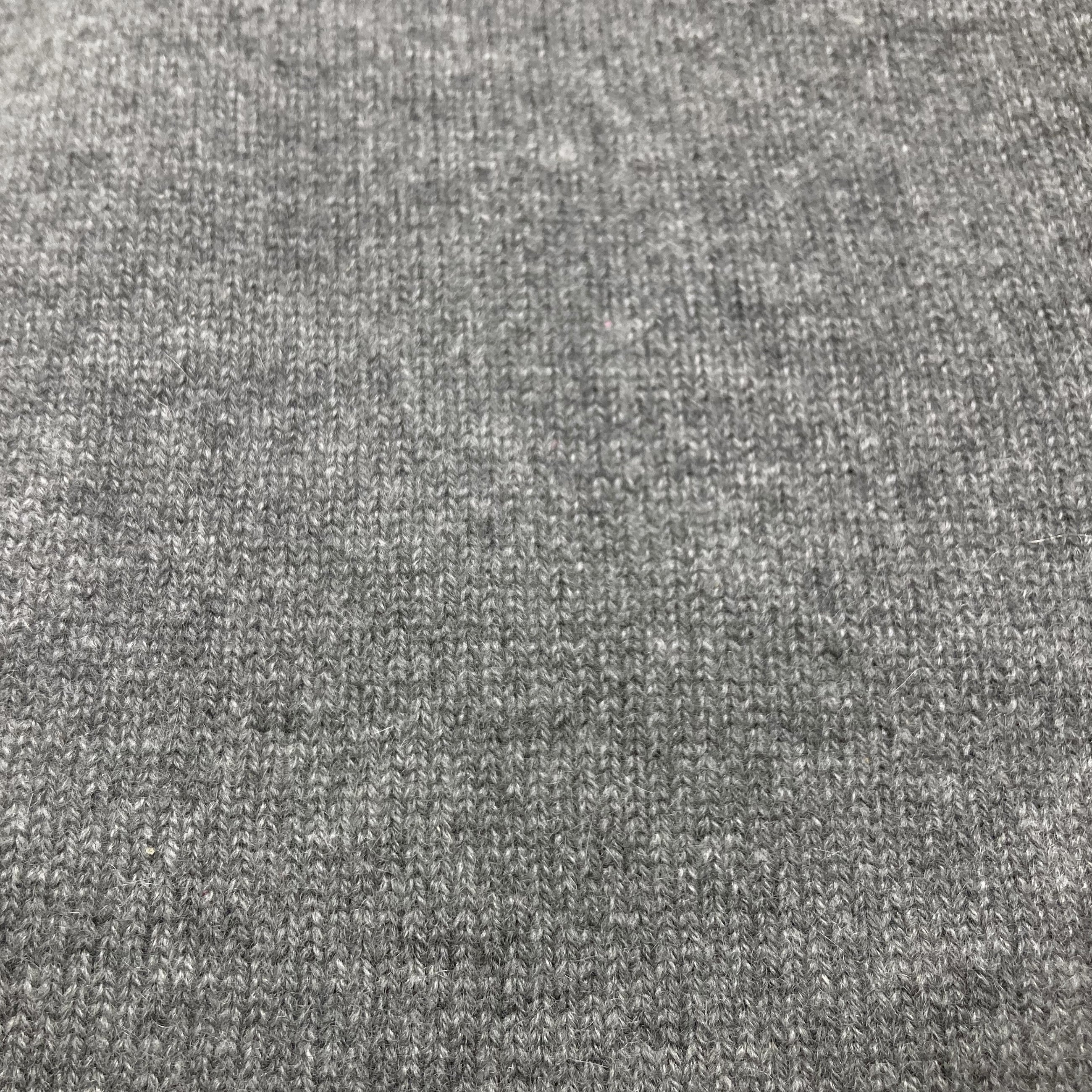 カシミヤ100％ ニットベスト 25222528